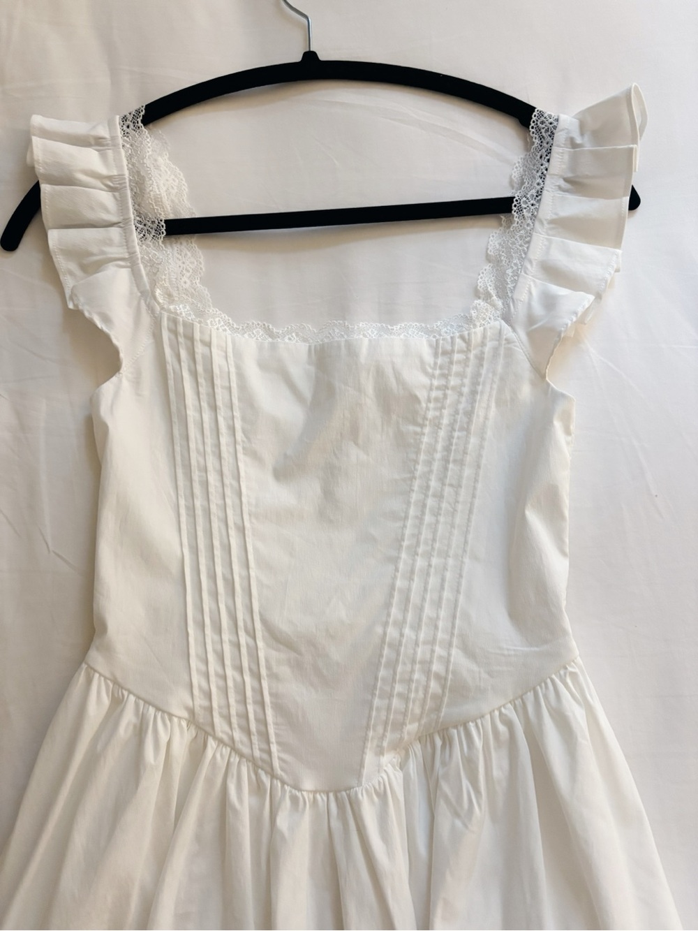 White Ruffled Strap Mini Dress with Lace Trim - Picture 4 of 6